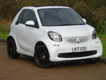 Used smart fortwo 2017 for sale - 76432342: Photo