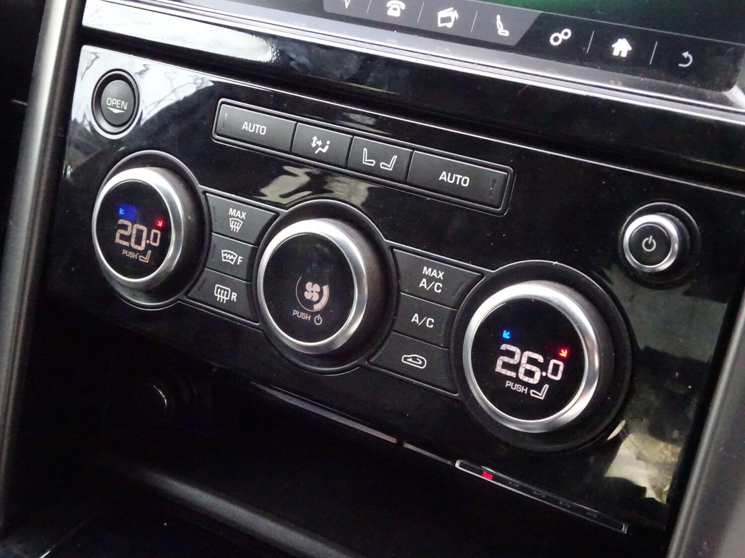 Used Land Rover Discovery 2017 for sale - 78034910: Photo 59