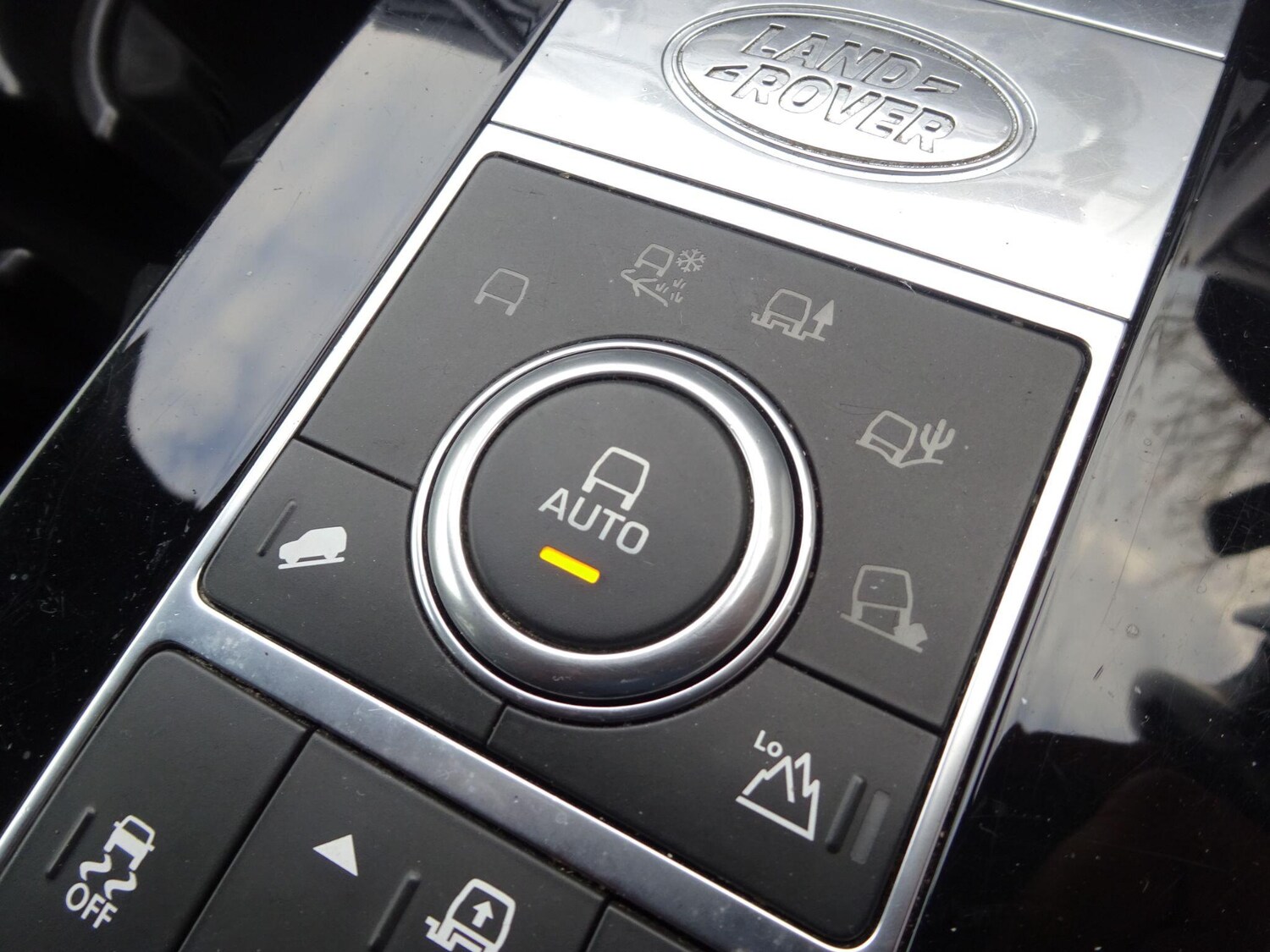 Used Land Rover Discovery 2017 for sale - 78034910: Photo 61