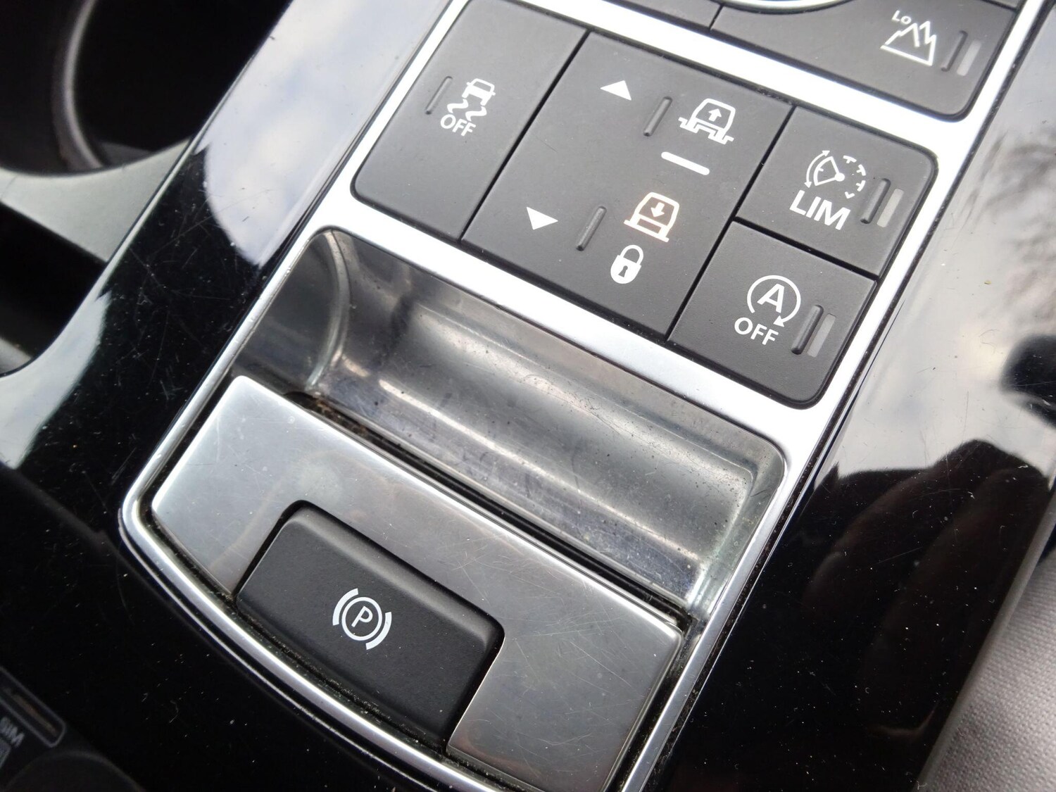 Used Land Rover Discovery 2017 for sale - 78034910: Photo 62