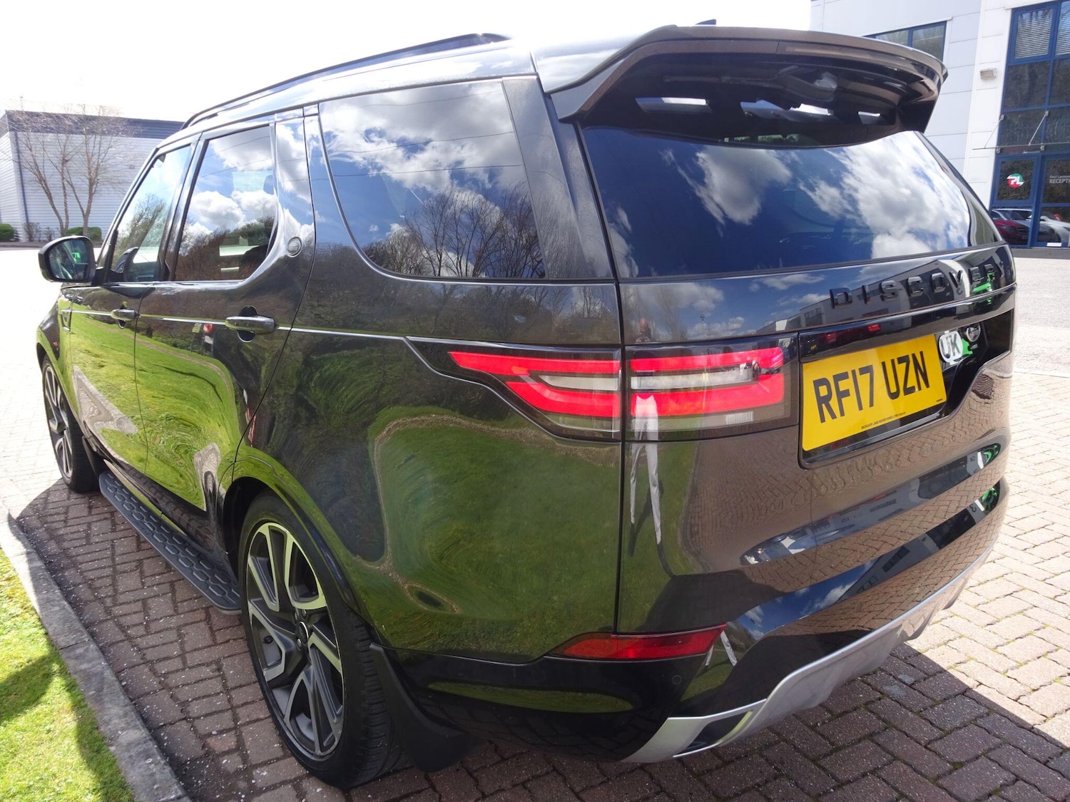 Used Land Rover Discovery 2017 for sale - 78034910: Photo 9