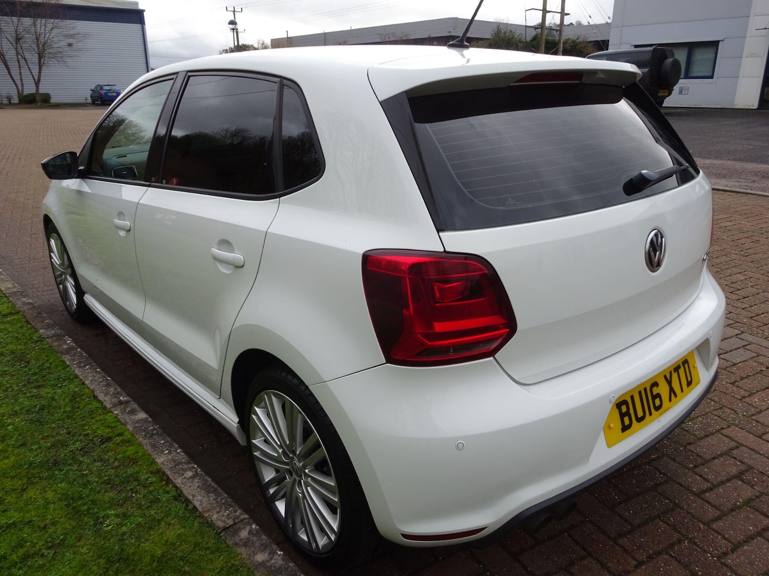 Used Volkswagen Polo 2016 for sale - 77598412: Photo 9