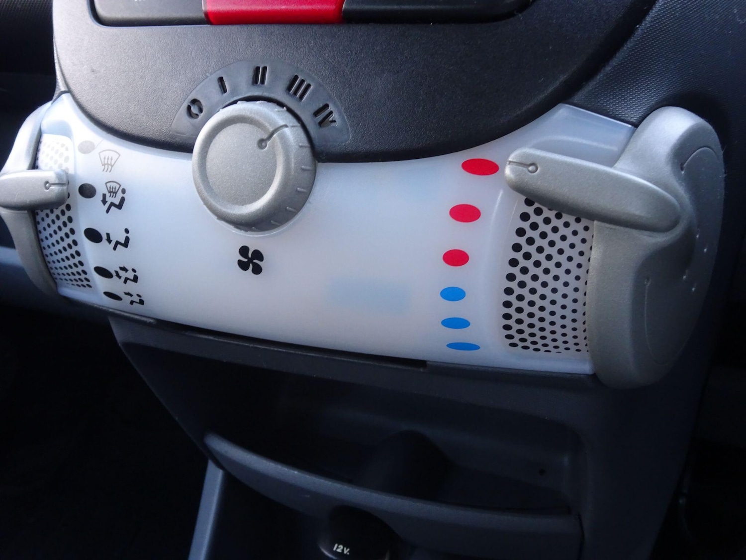 Used Citroen C1 2009 for sale - 77130958: Photo 22