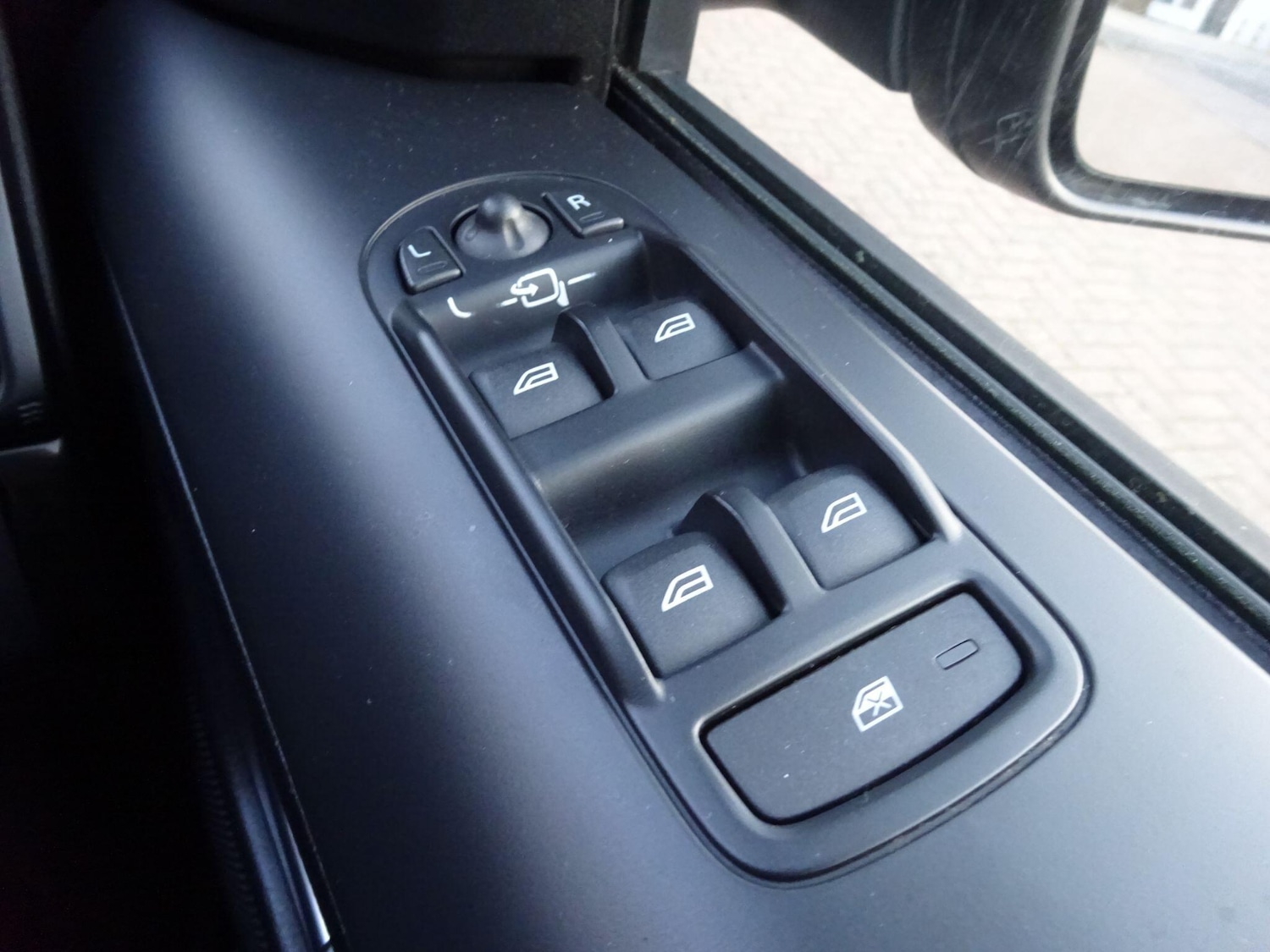 Used Land Rover Freelander 2 for sale - 77957093: Photo 19