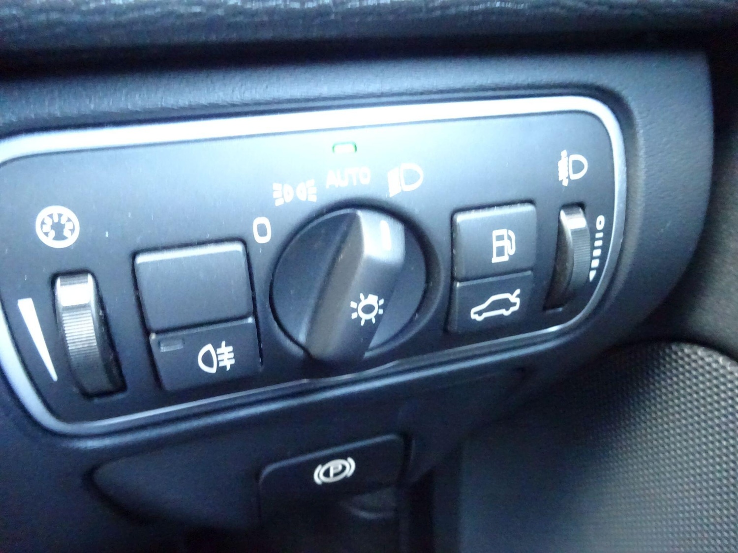 Used Volvo XC60 2016 for sale - 76608344: Photo 28