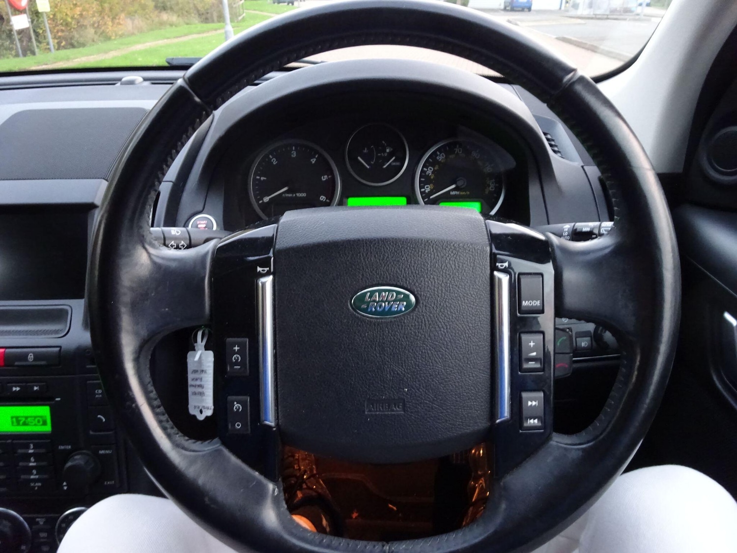 Used Land Rover Freelander 2 2011 for sale - 76388918: Photo 26