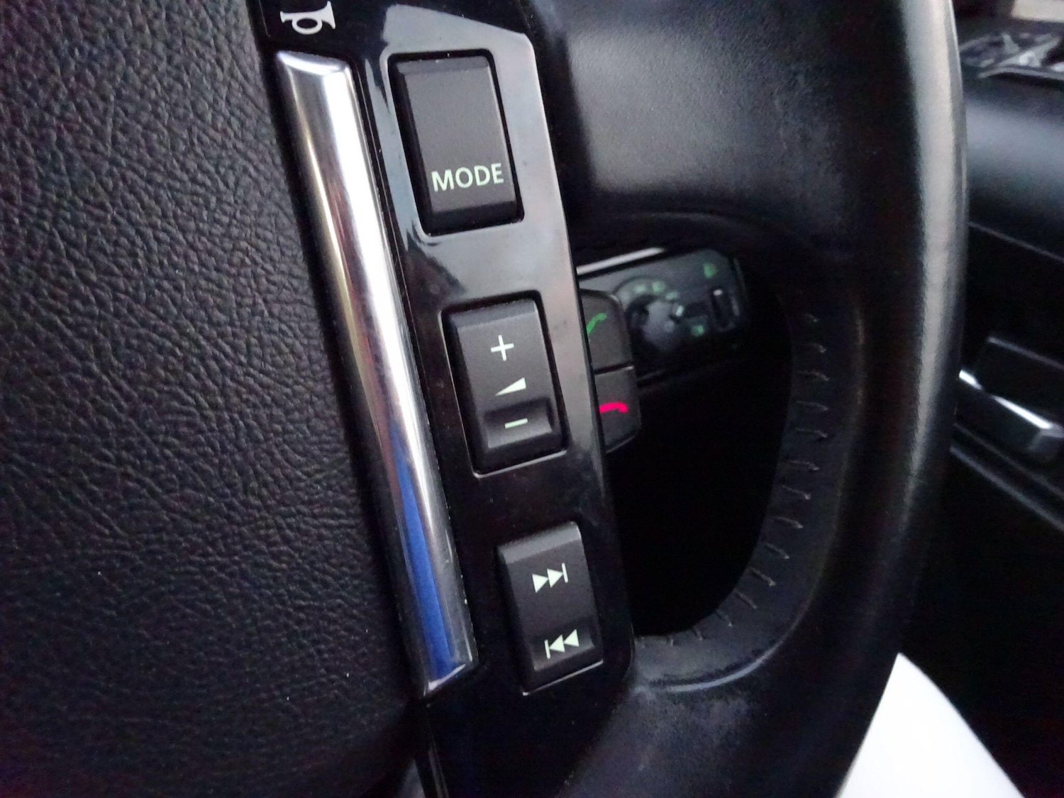 Used Land Rover Freelander 2 2011 for sale - 76388918: Photo 27