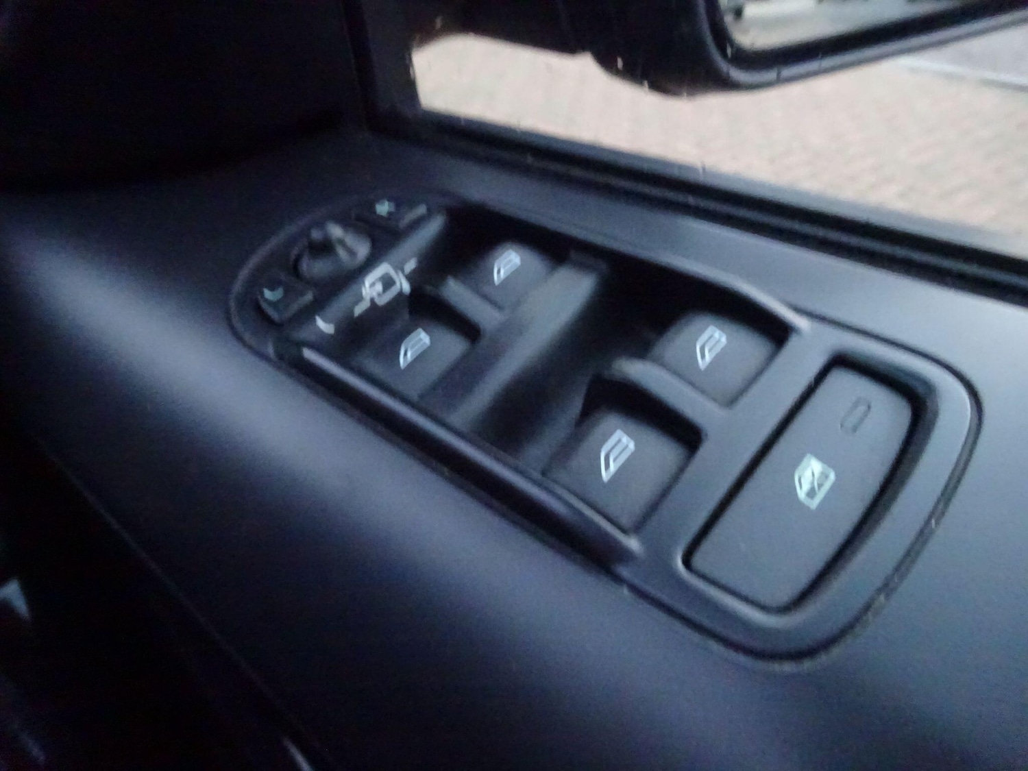 Used Land Rover Freelander 2 2011 for sale - 76388918: Photo 29