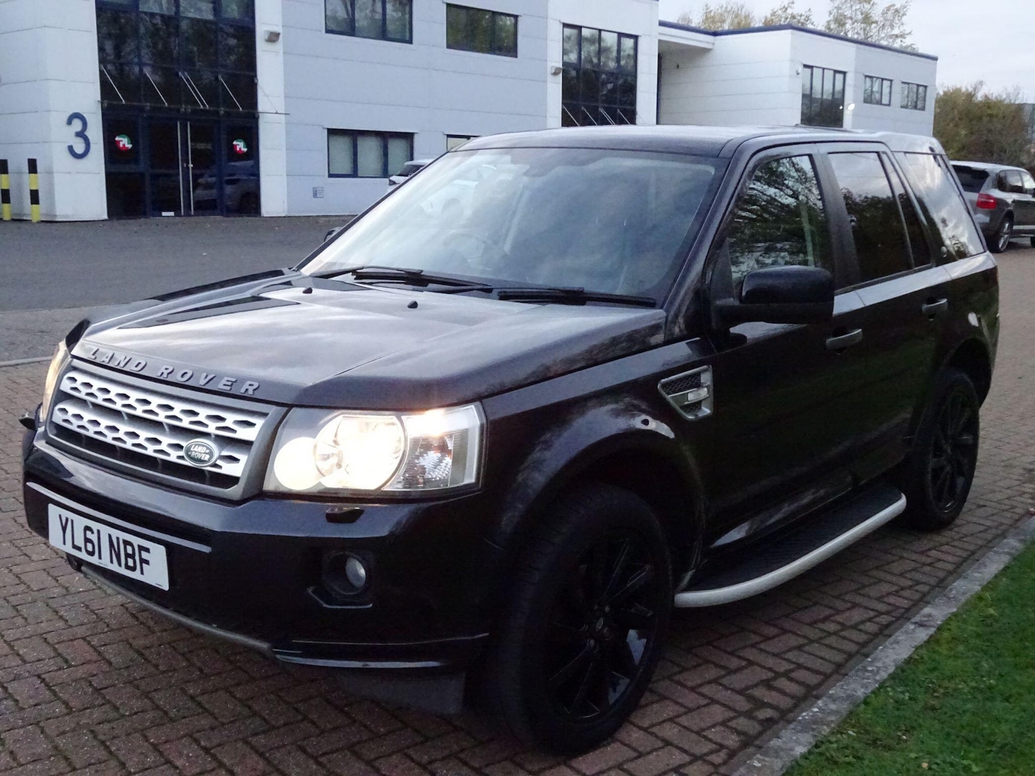 Used Land Rover Freelander 2 2011 for sale - 76388918: Photo 3
