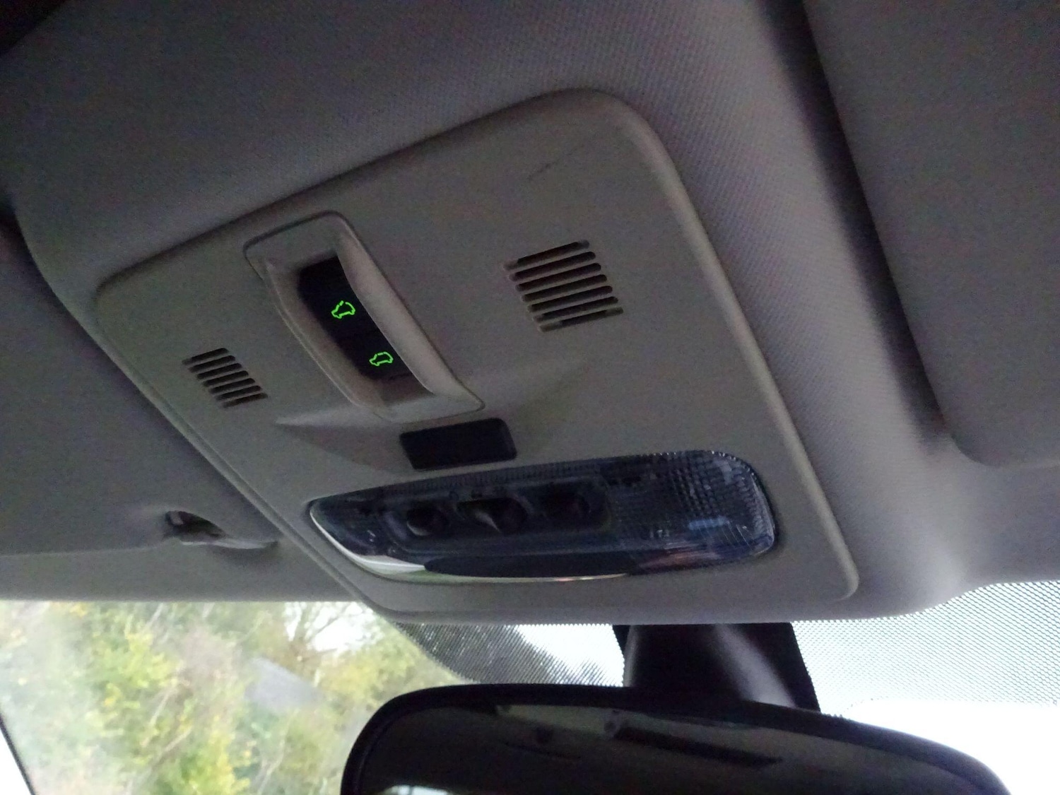 Used Land Rover Freelander 2 2011 for sale - 76388918: Photo 31