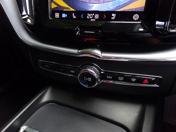 Used Volvo XC60 2021 for sale - 75449037: Photo 11