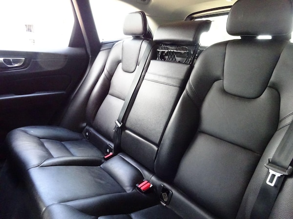 Used Volvo XC60 2021 for sale - 75449037: Photo 15