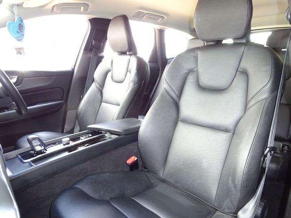 Used Volvo XC60 2021 for sale - 75449037: Photo 41