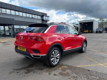 Used Volkswagen T-Roc 2018 for sale - 78586246: Photo