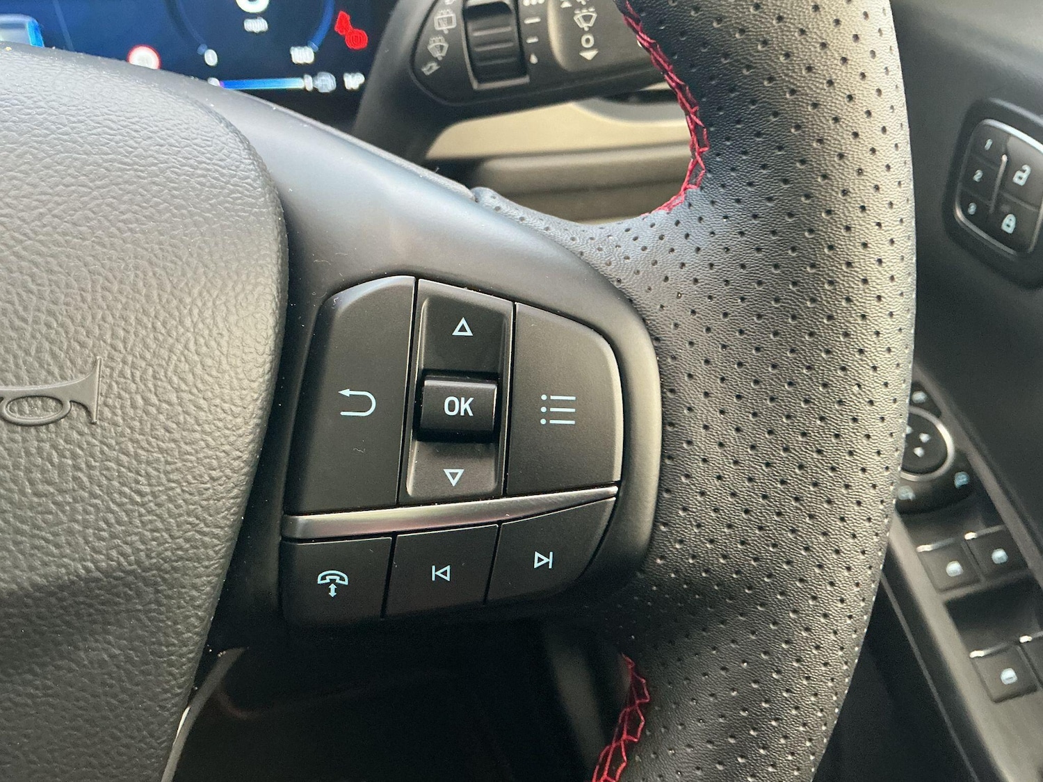 Used Ford Kuga 2025 for sale - 76936281: Photo 14