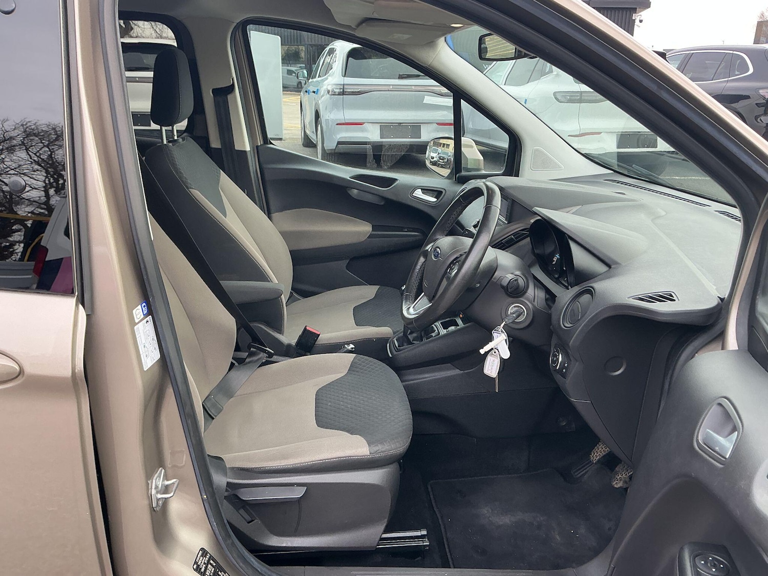 Used Ford Tourneo Courier 2018 for sale - 77598009: Photo 10