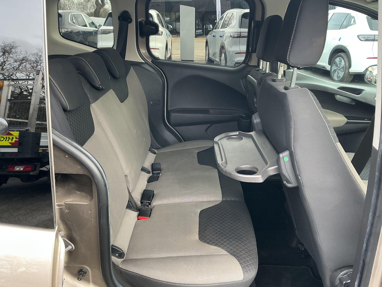 Used Ford Tourneo Courier 2018 for sale - 77598009: Photo 14