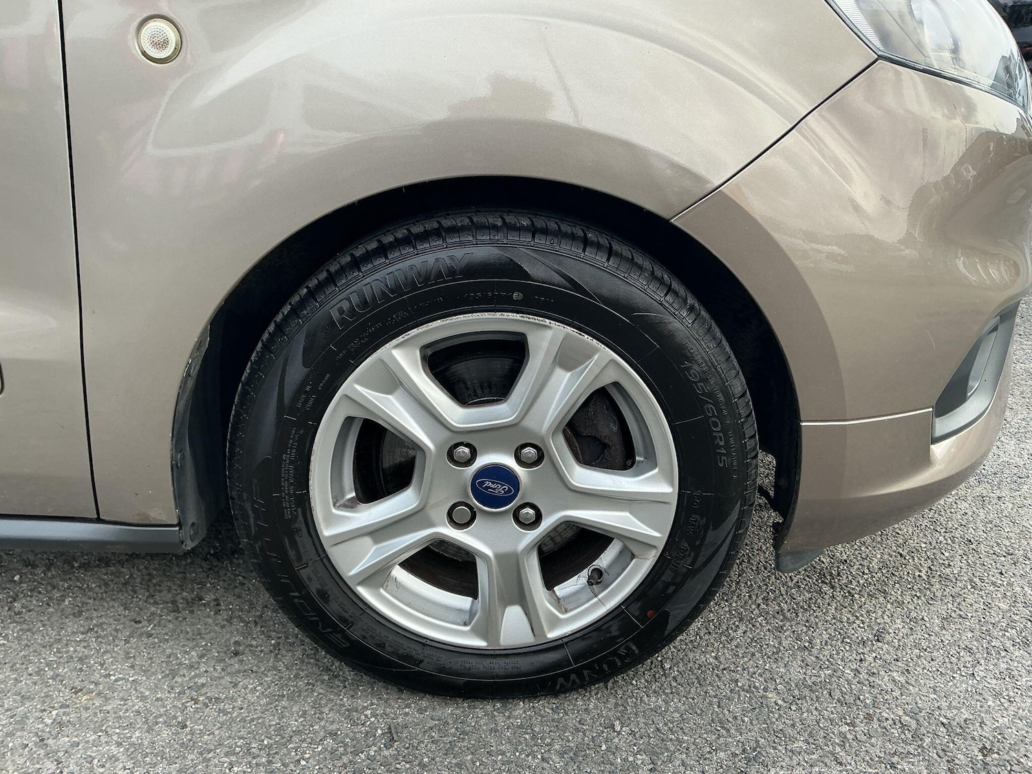 Used Ford Tourneo Courier 2018 for sale - 77598009: Photo 9