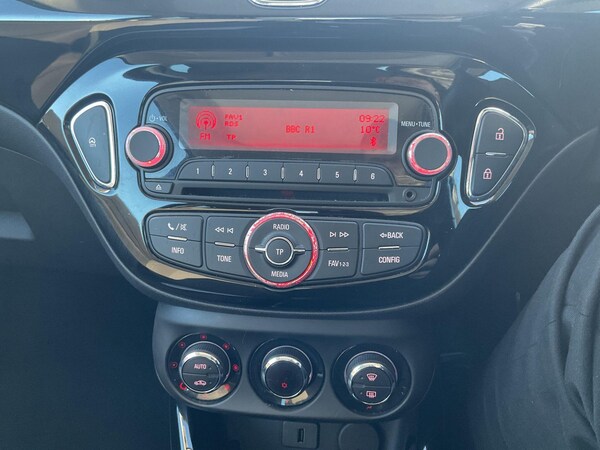 Used Vauxhall ADAM 2016 for sale - 76109215: Photo 8