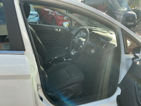 Used Ford Fiesta 2015 for sale - 76190069: Photo 17