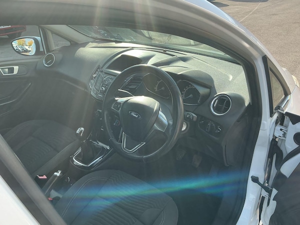 Used Ford Fiesta 2015 for sale - 76190069: Photo 18