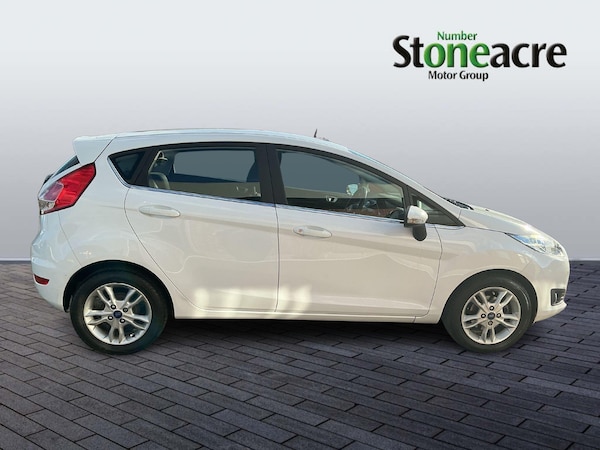 Used Ford Fiesta 2015 for sale - 76190069: Photo 2