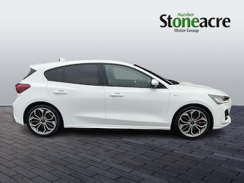 Used Ford Focus 2023 for sale - 77331318: Photo