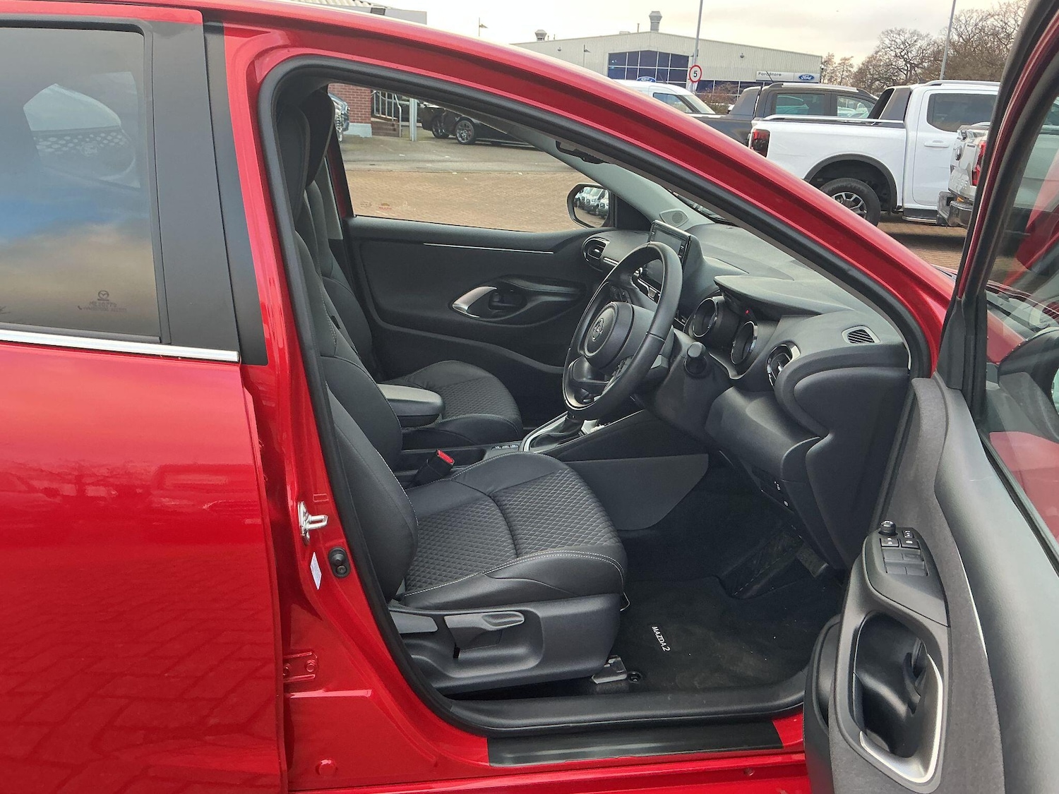 Used Mazda Mazda2 HYBRID 2023 for sale - 77253797: Photo 10