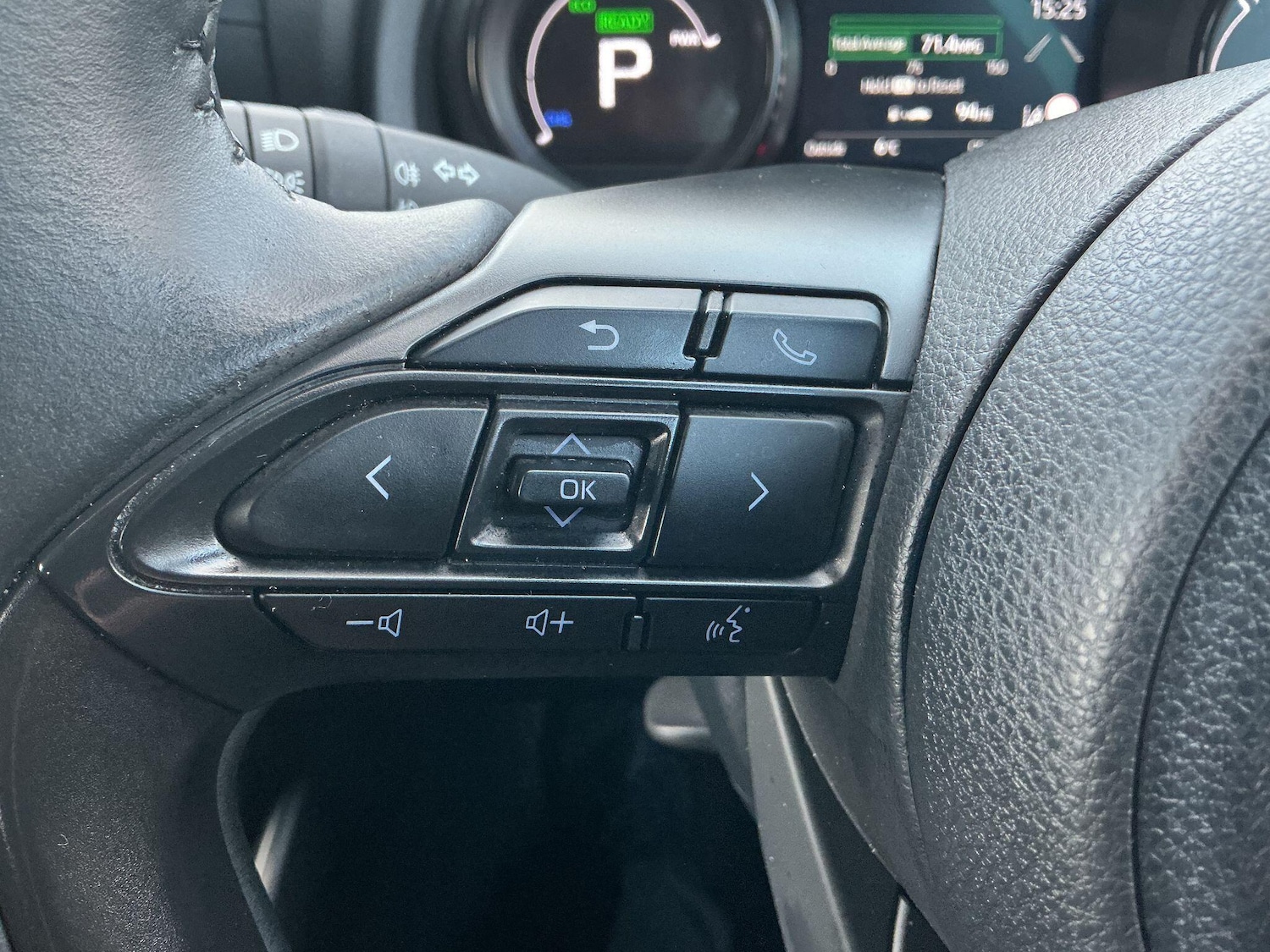 Used Mazda Mazda2 HYBRID 2023 for sale - 77253797: Photo 18