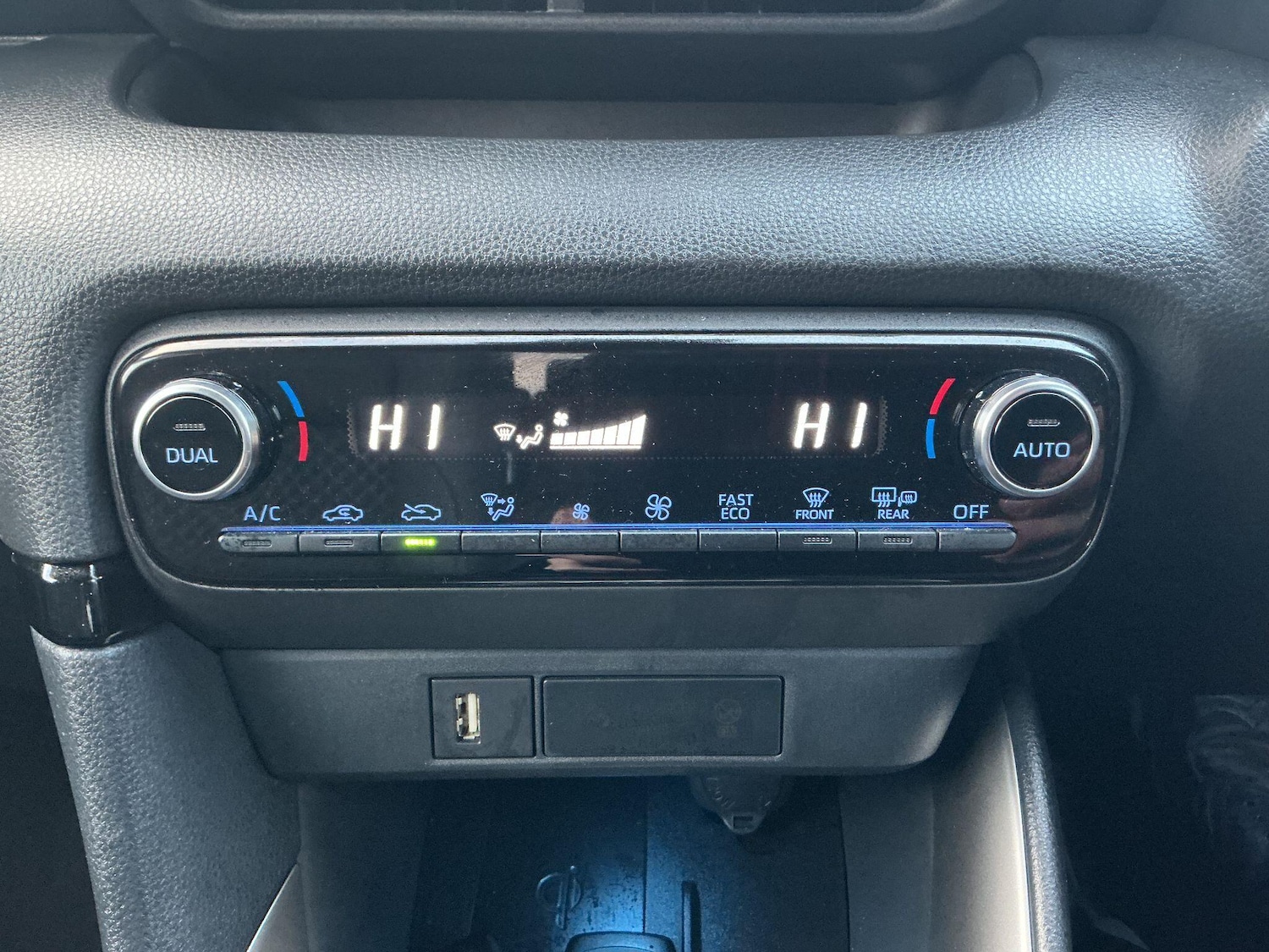 Used Mazda Mazda2 HYBRID 2023 for sale - 77253797: Photo 24