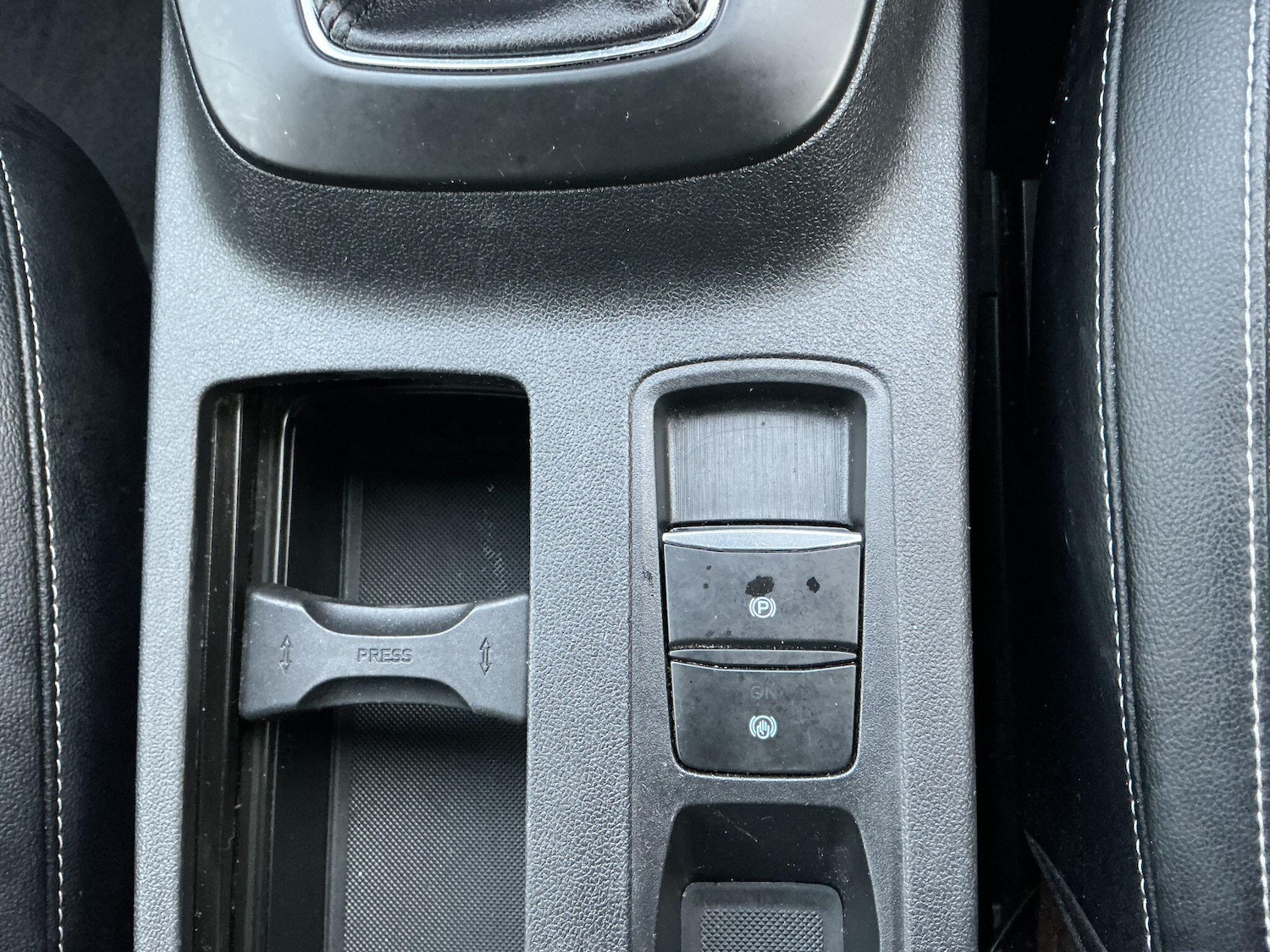 Used Ford Kuga 2022 for sale - 77376292: Photo 29