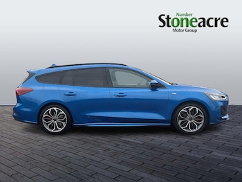 Used Ford Focus 2023 for sale - 77573900: Photo