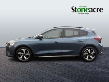 Used Ford Focus 2023 for sale - 78232112: Photo