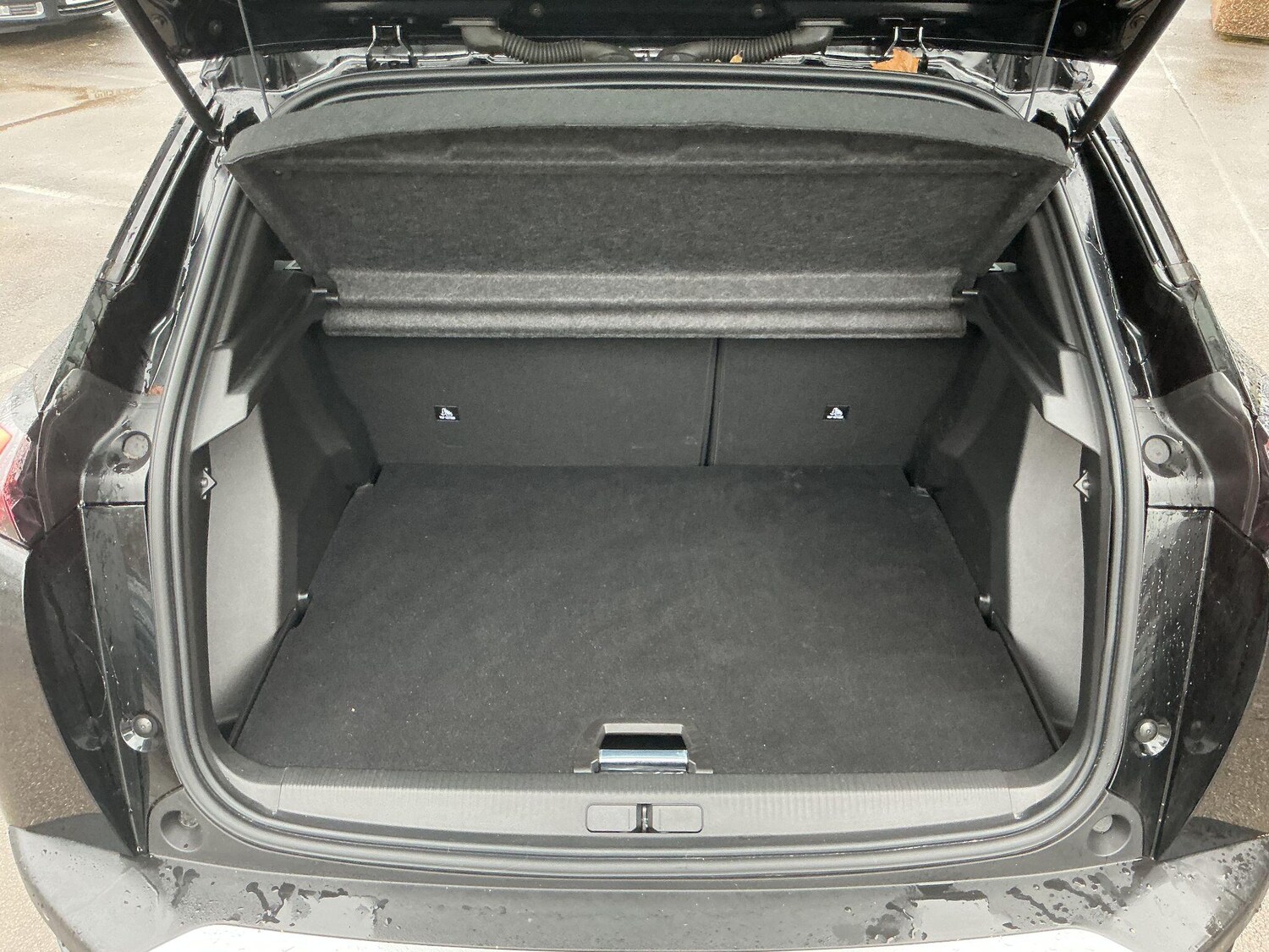 Used Peugeot 2008 2023 for sale - 76597025: Photo 11