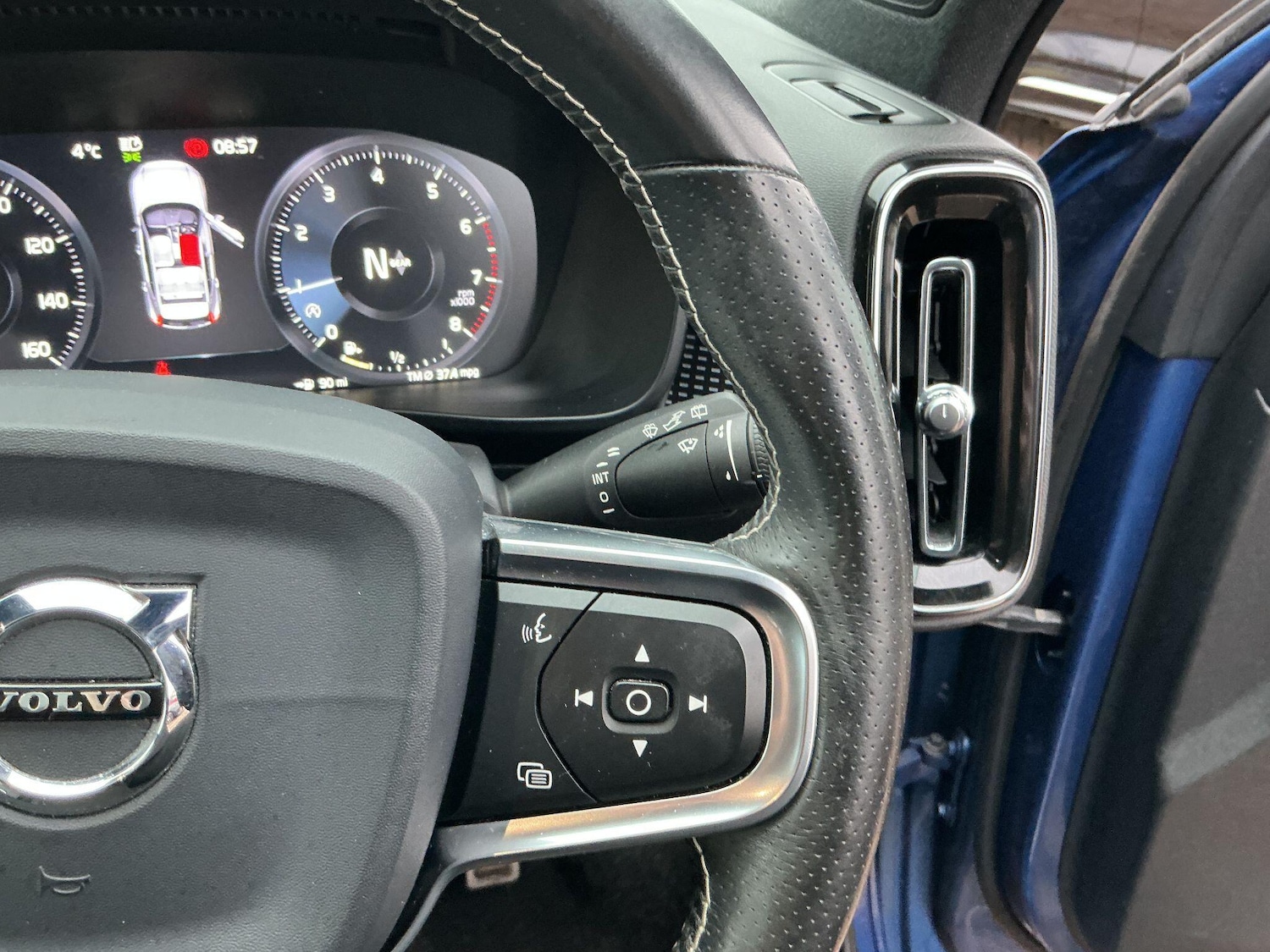 Used Volvo XC40 2020 for sale - 77538045: Photo 19