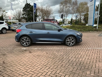 Used Ford Focus 2019 for sale - 78057881: Photo