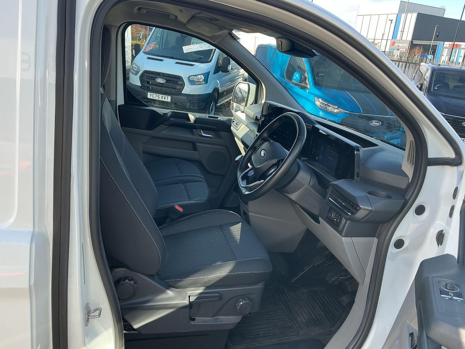 Used Ford Transit Custom 2024 for sale - 78086118: Photo 17