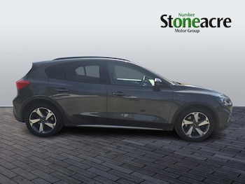 Used Ford Focus 2020 for sale - 78988735: Photo