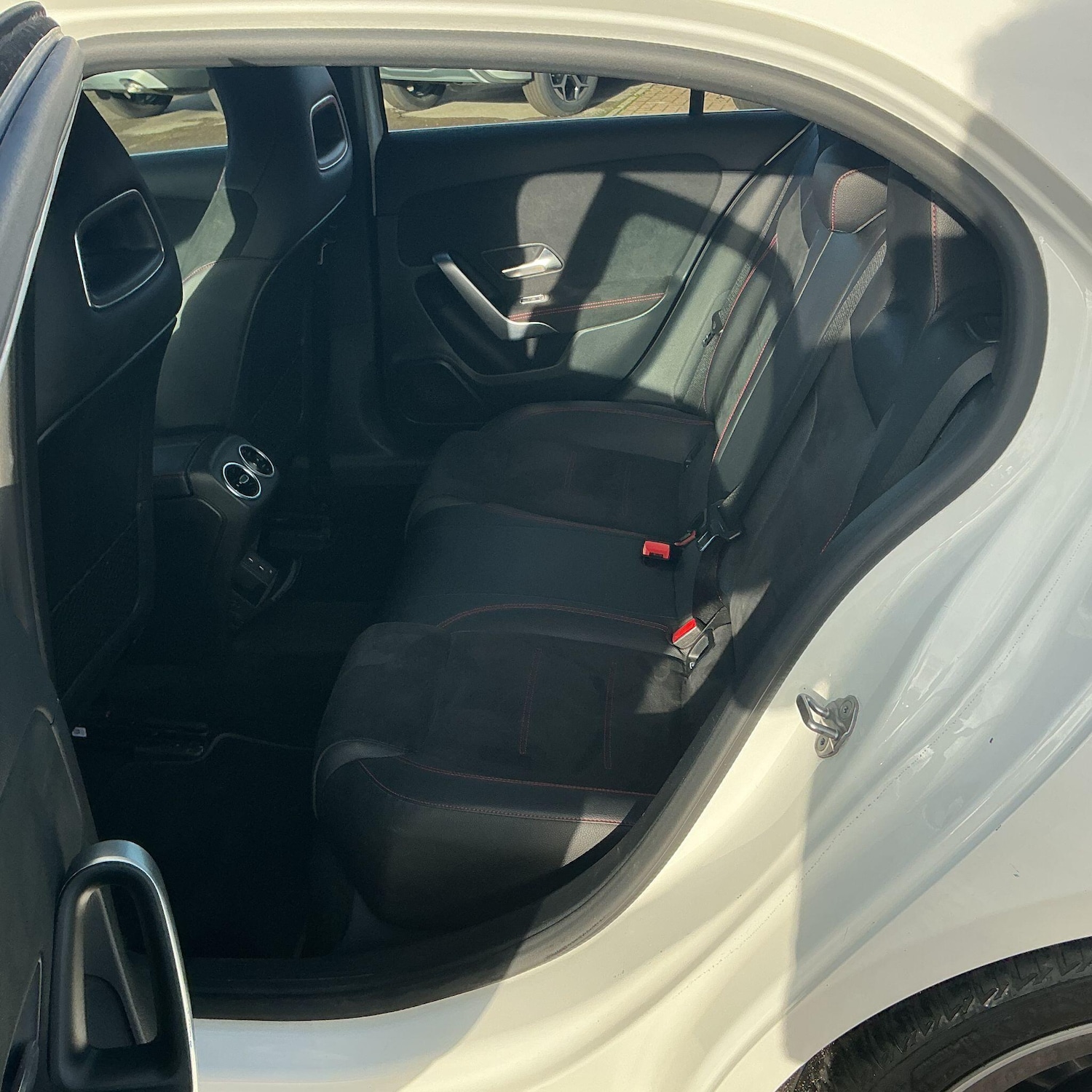 Used Mercedes-Benz A-Class 2019 for sale - 76936035: Photo 10