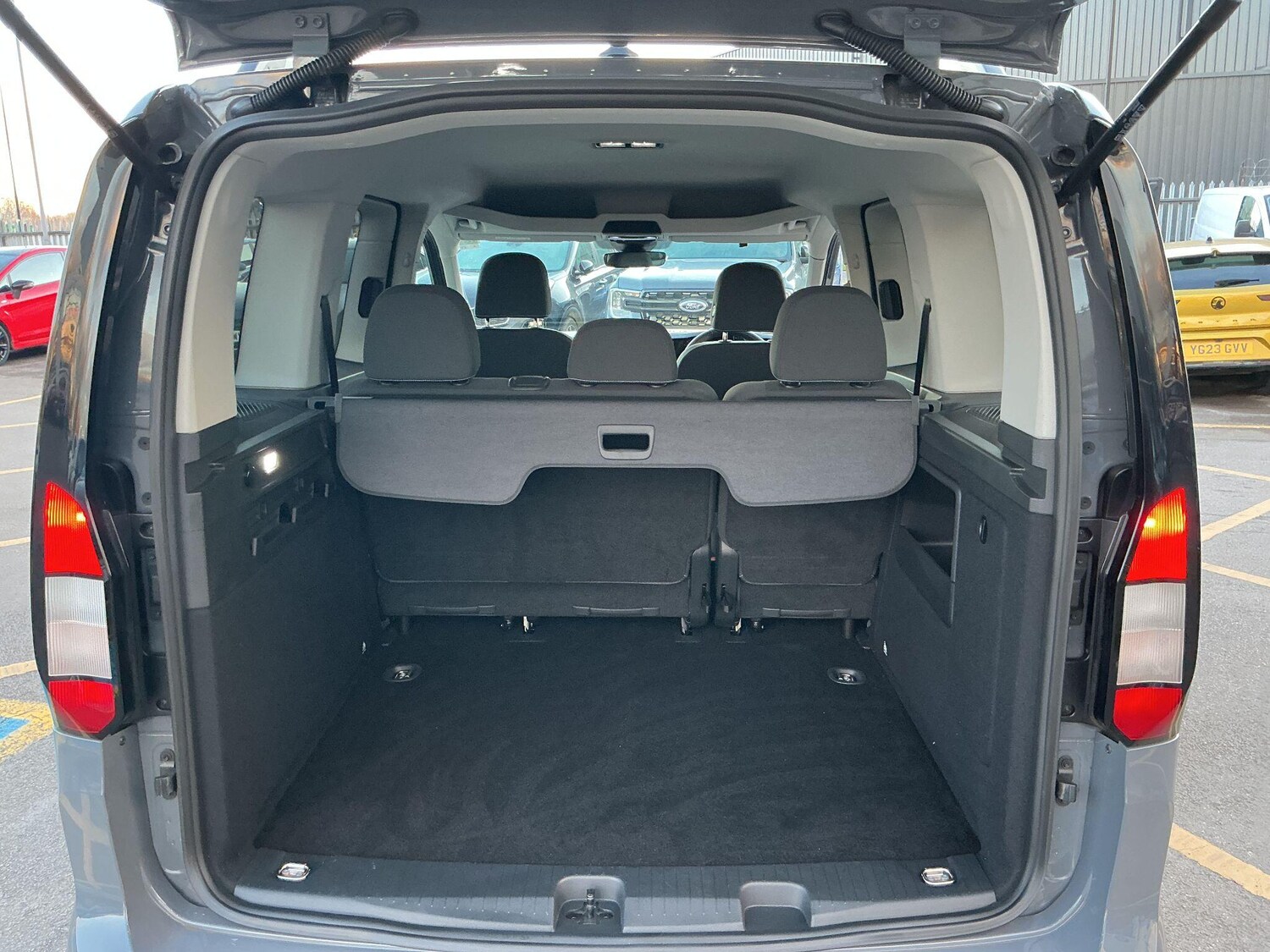 Used Ford Tourneo Connect 2023 for sale - 77586691: Photo 13