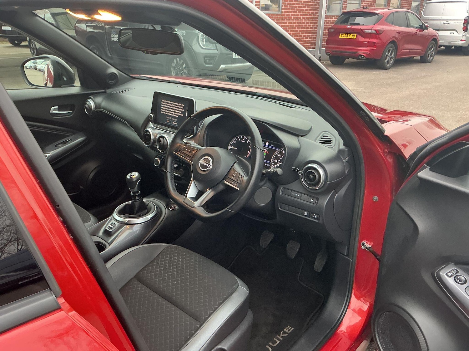 Used Nissan Juke for sale - 77807700: Photo 17