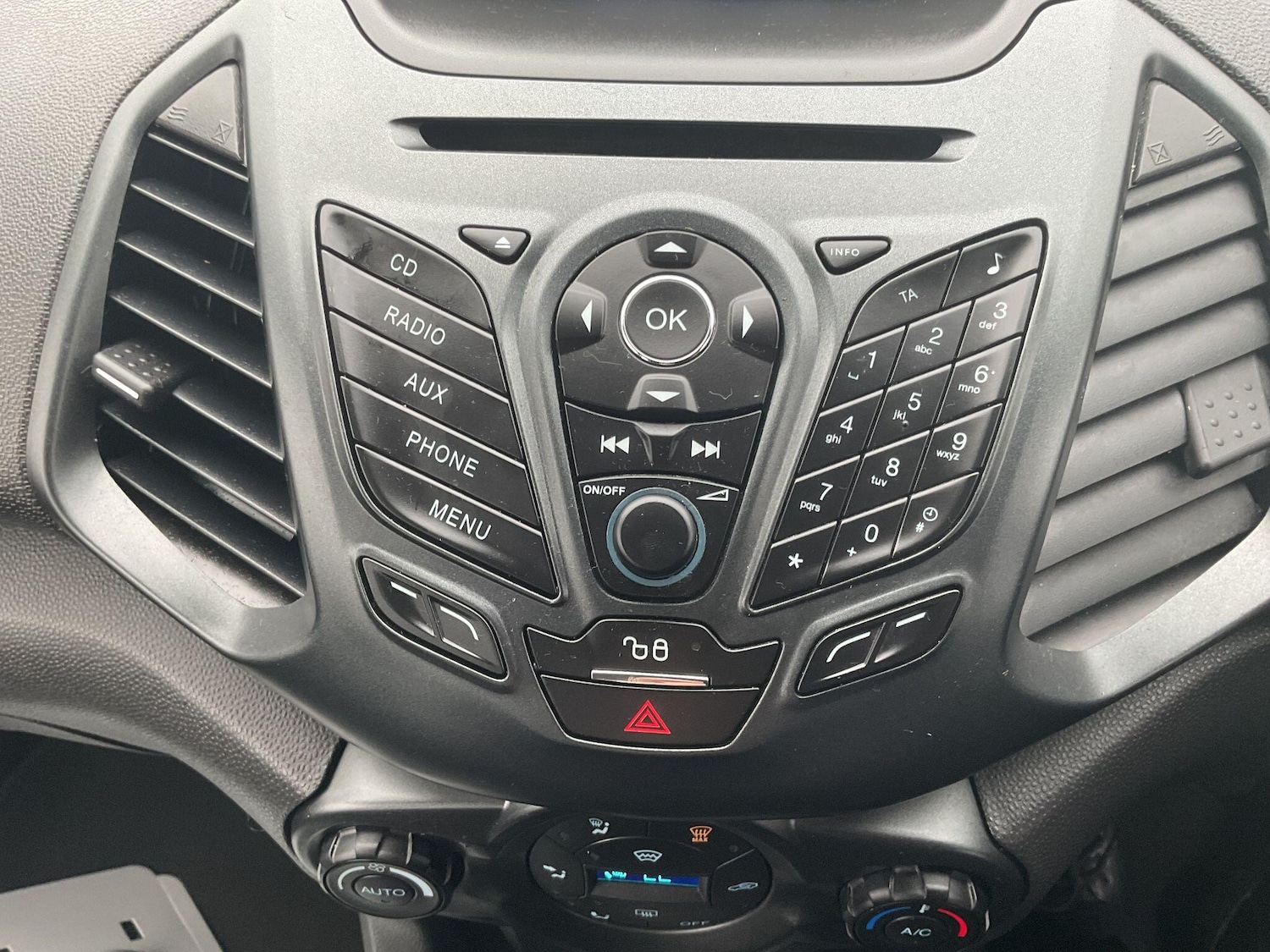 Used Ford Ecosport 2017 for sale - 77657898: Photo 22