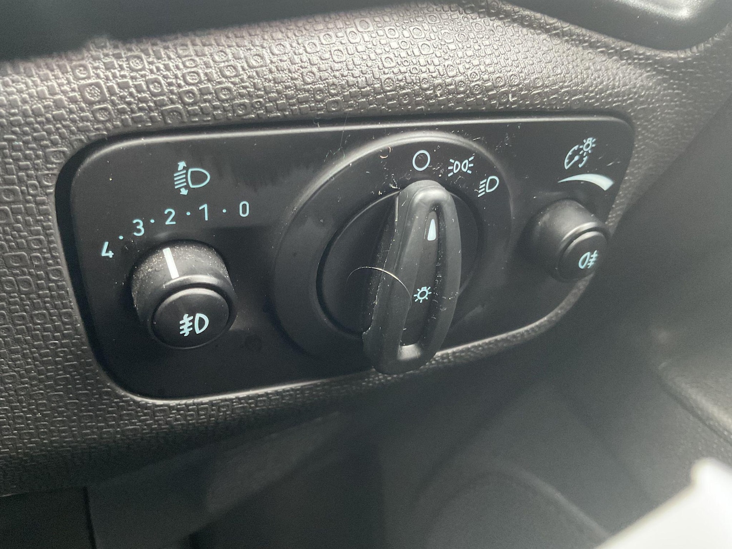 Used Ford Ecosport 2017 for sale - 77657898: Photo 25