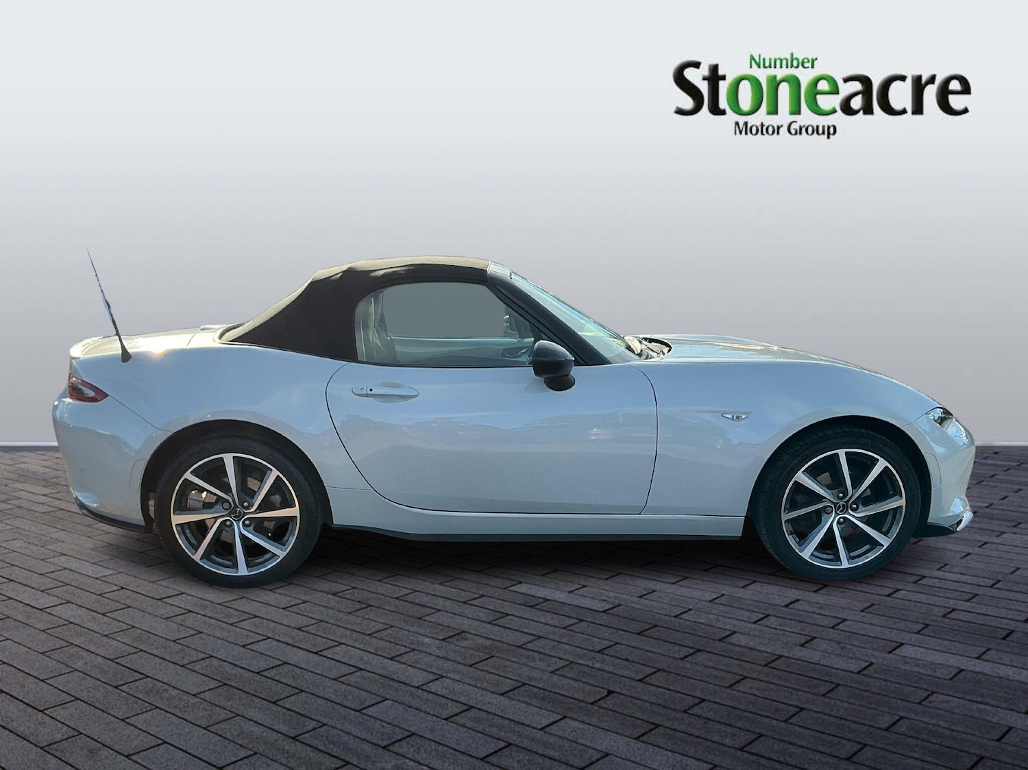 Used Mazda MX-5 2016 for sale - 76388461: Photo 2