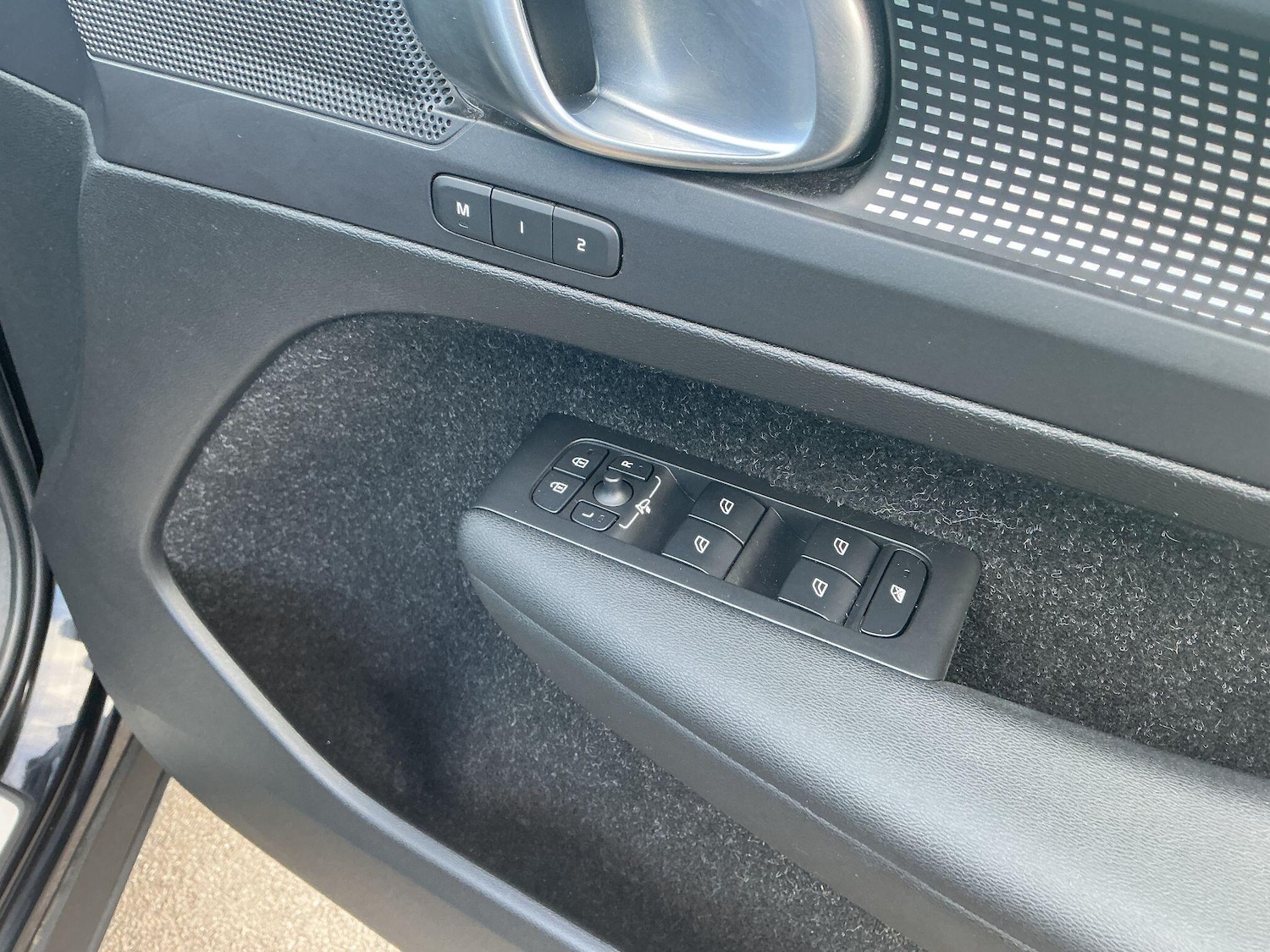 Used Volvo XC40 2020 for sale - 78062730: Photo 17