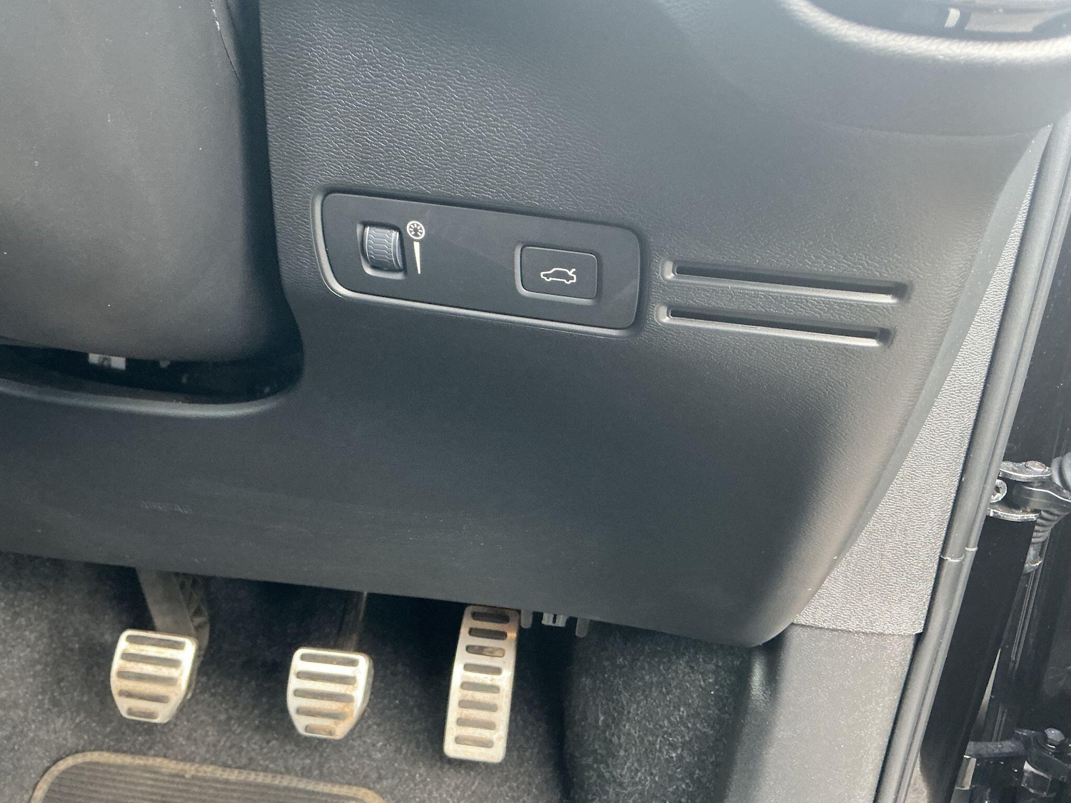 Used Volvo XC40 2020 for sale - 78062730: Photo 18