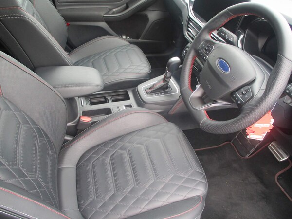 Used Ford Focus 2023 for sale - 73242890: Photo 10