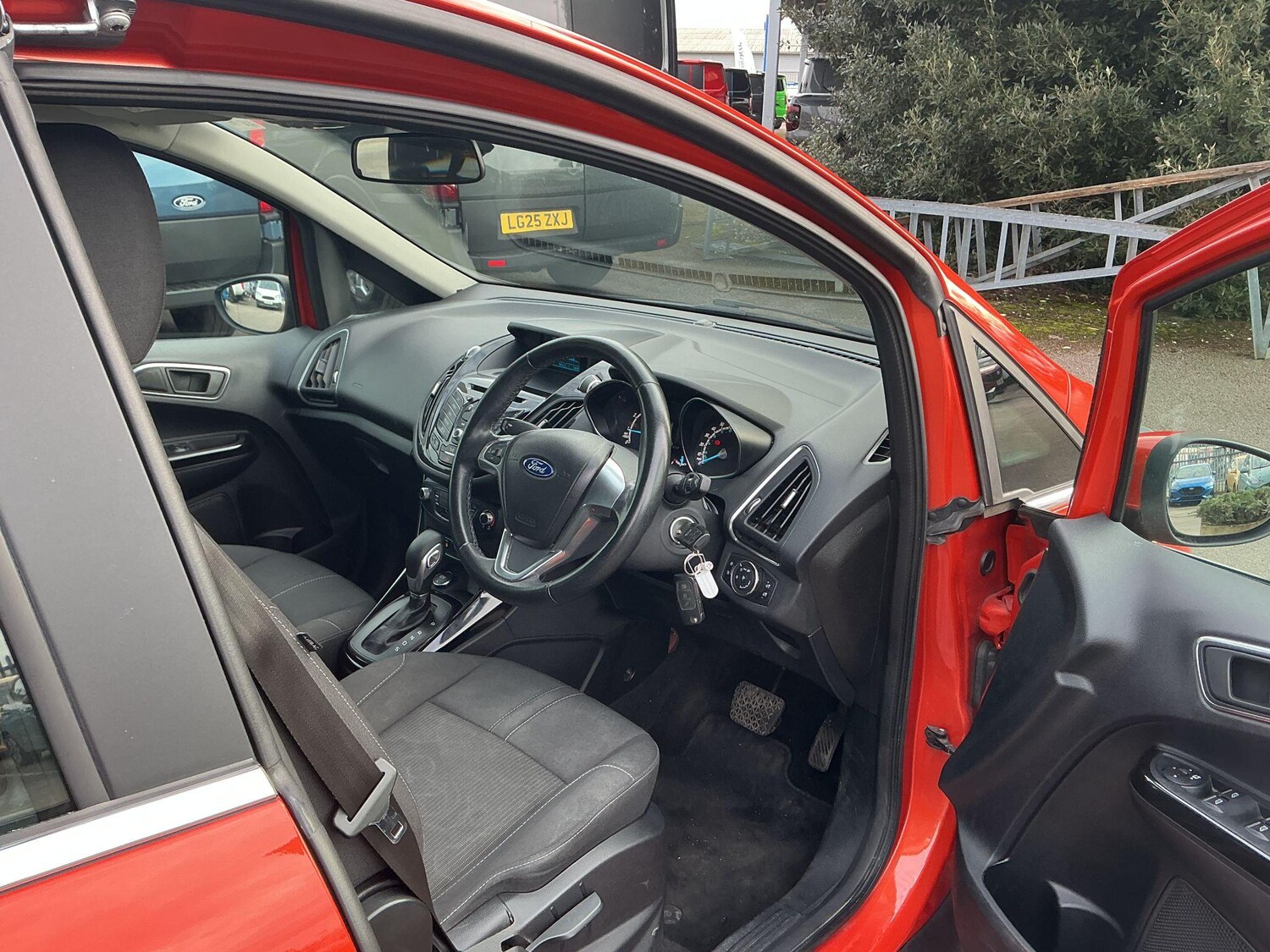 Used Ford B-MAX 2015 for sale - 77722797: Photo 11