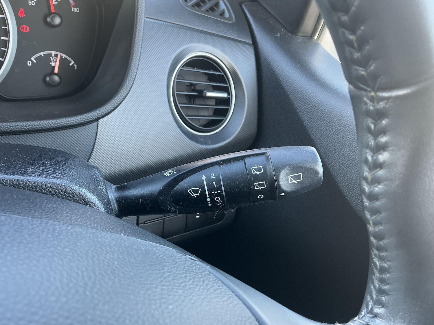 Used Hyundai i10 for sale - 77738633: Photo 21