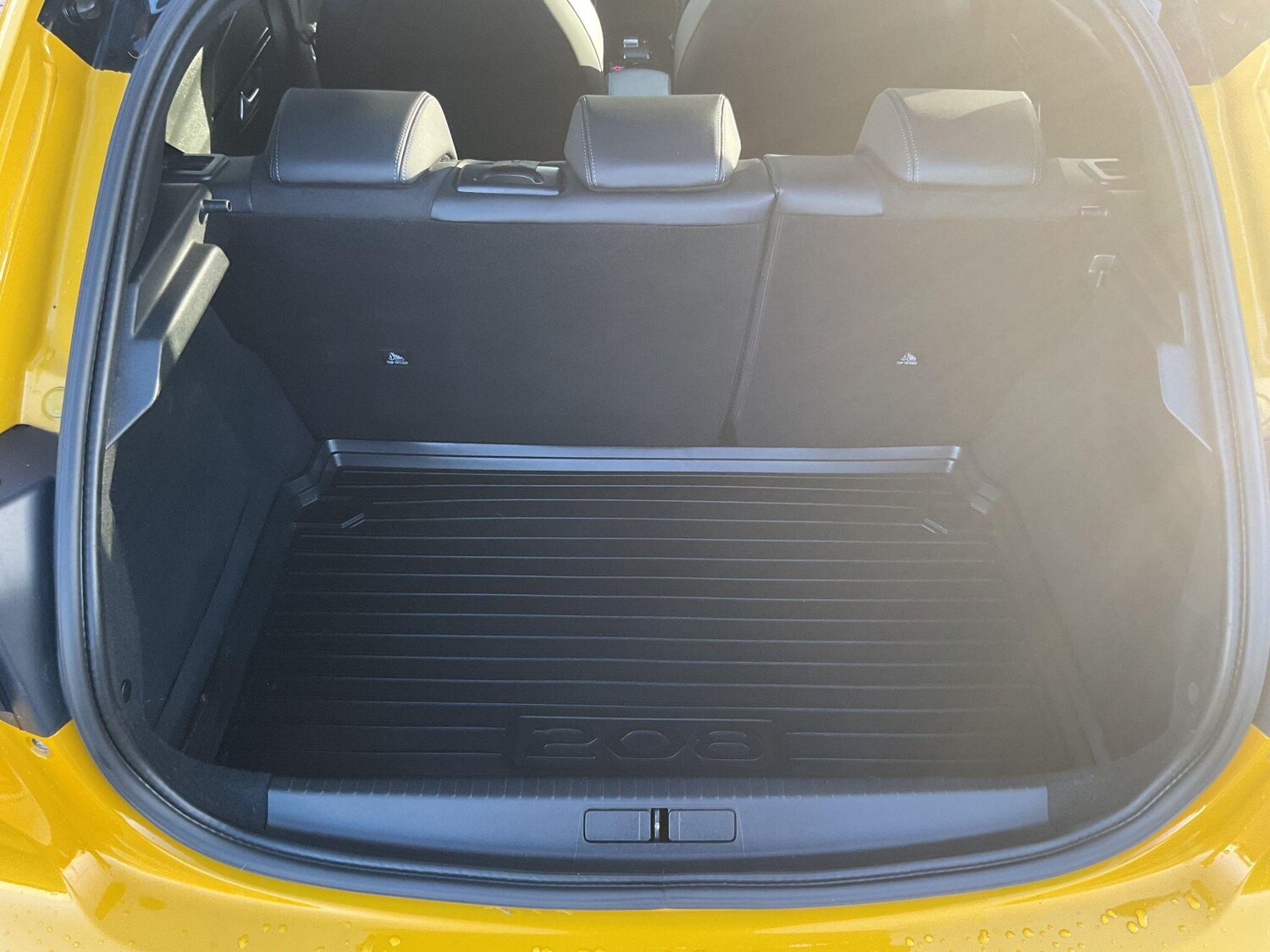 Used Peugeot 208 2023 for sale - 77599123: Photo 12